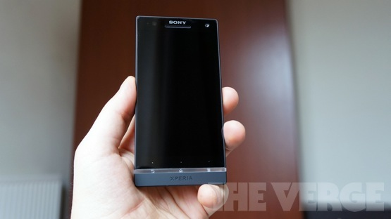 Sony Xperia S (The verge)
