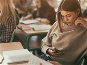 Le ministère de l’Éducation nationale publie une circulaire sur l’interdiction des portables