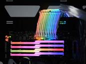 « Première mondiale » chez Lian Li : un câble d'alimentation ATX 24 broches en version RGB
