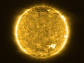 Solar Orbiter : les premières images dévoilent des « feux de camp » et la « face cachée » du Soleil