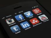 Instagram teste le partage d'historique de localisation avec Facebook