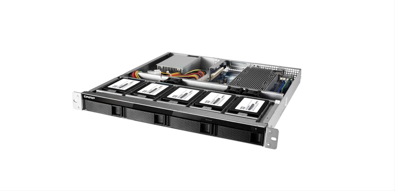 QNAP TS-977XU : un NAS 1U avec Ryzen, 10 GbE, PCIe, emplacements de 3,5" et 2,5"