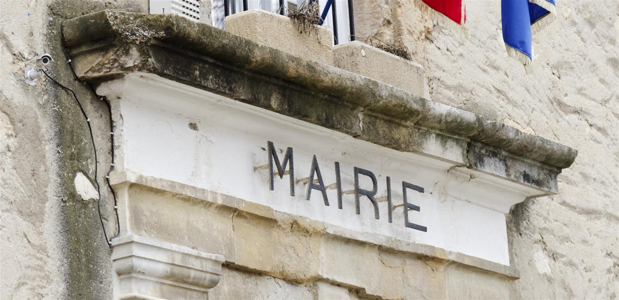Une mairie tenue d’ouvrir un espace à l’opposition sur Facebook, non sur Twitter